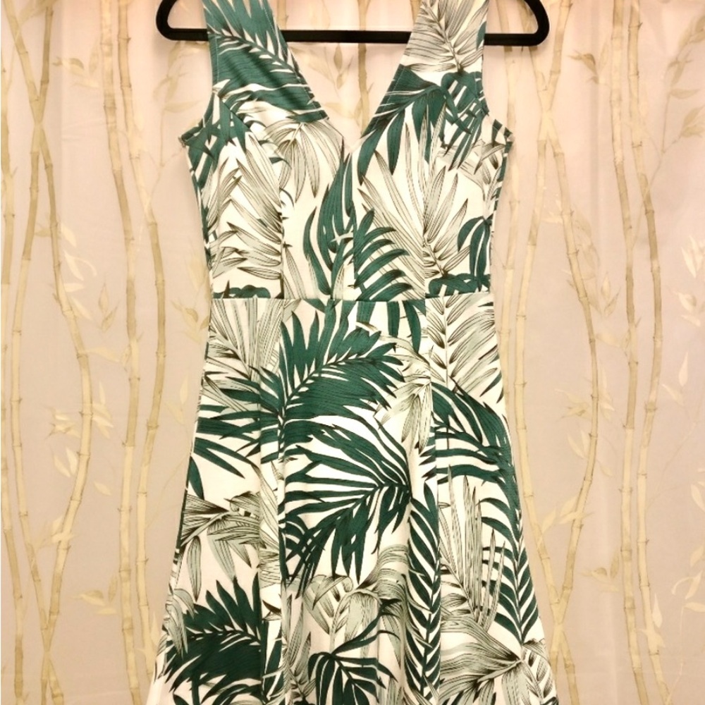 Tropical Green and White Sleeveless Dress